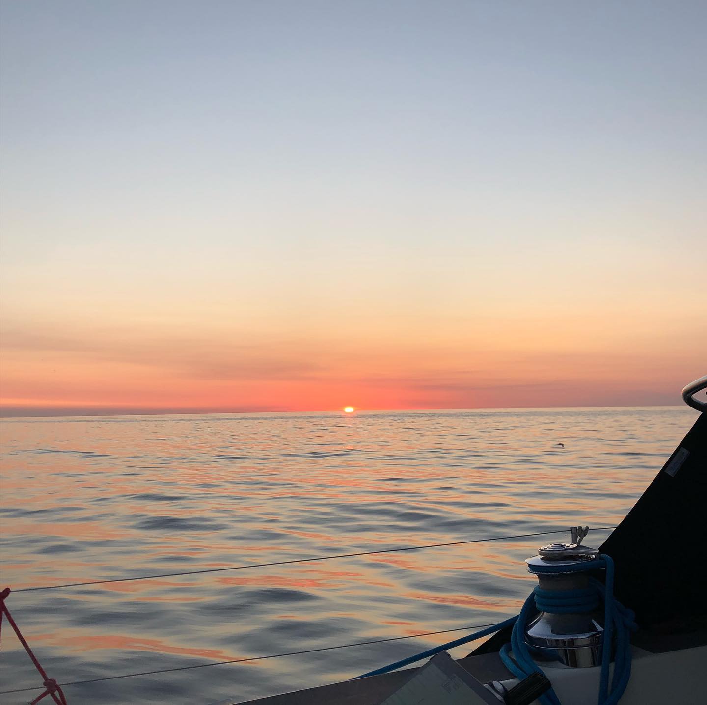 Tiny sunset and fishing cruise in the sunset city Peel #sunset #sailing #Peel https://sy.lagertha.im
