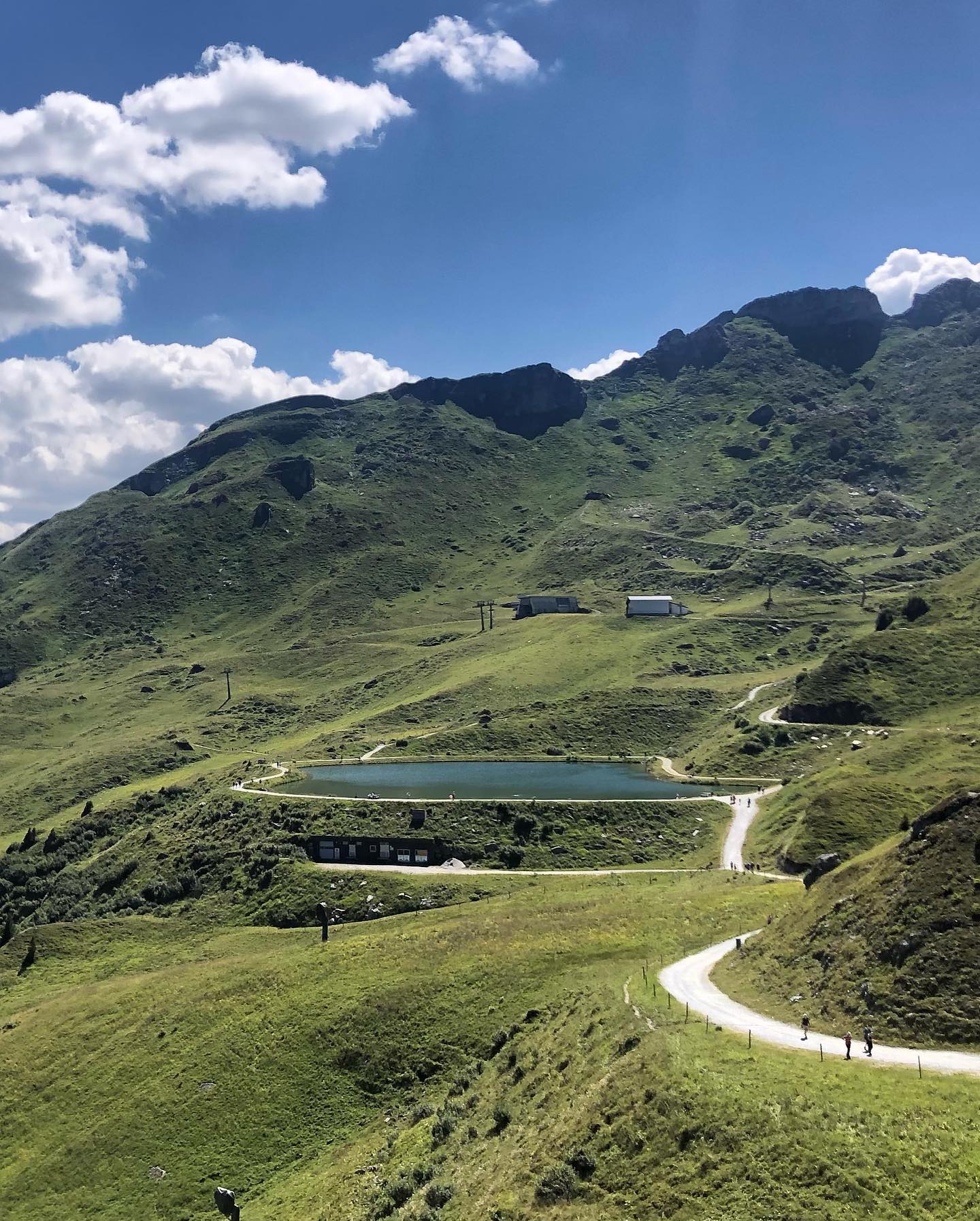 the most beautiful mountain 🏔 swimming pond (Infinity Pool) in Austria 🇦🇹 Couldn't resist to go for a swim 😱
And, of course a Germknödel
#travel #reisen #goodlife #explore #adventure #infinitypool #swimmingpond #badhofgastein #gastein #swimming #schwimmteich #schwimmen #germknödel