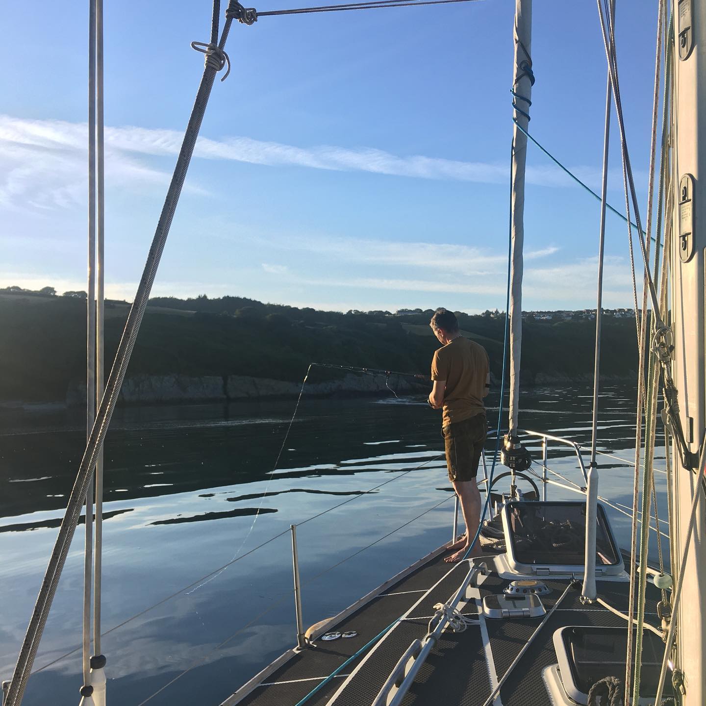 Garwick Bay IOM
#segeln #sailing #sailboat #segelboot #sailingcouple #laxy #garwickbay #isleofman #iom #irishsea #irischesee #lagertha #abenteuerreisen #westerly #oceanlord #westerlyoceanlord #sailinglife #boatinglife #sailingadventure #followus #segelabenteuer #travel #boatlife #boat #reisen #nofilter