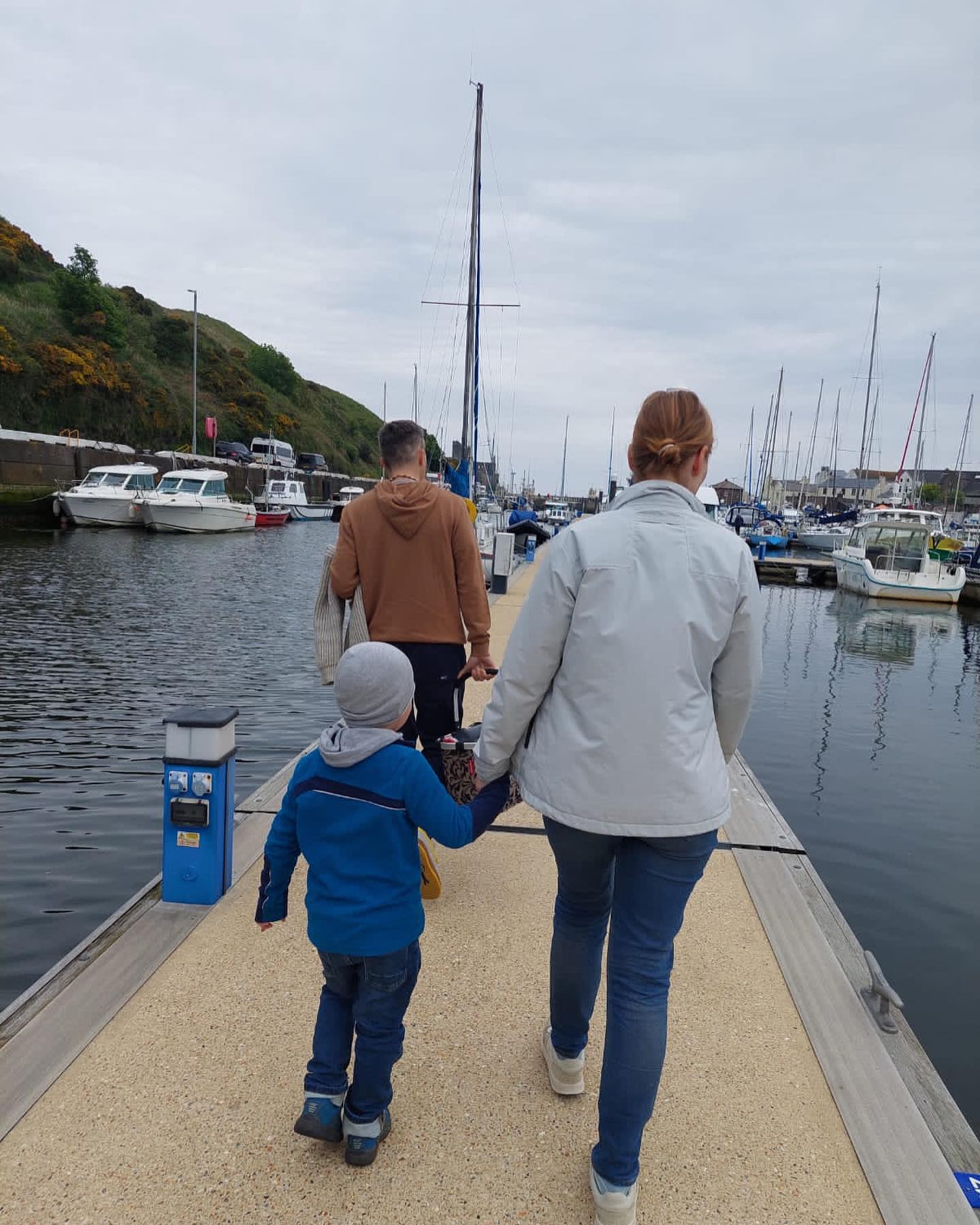 Ahoy, me hearties! Short and sweet, but oh-so-fulfilling - that's our Sunday sailing adventure with the fam! ⛵️💙 We hoisted the sails, caught the perfect breeze, and glided across the sparkling waters like true seafarers. It may have been a quick voyage, but the joy and laughter were as boundless as the ocean. We soaked up the sun, savored every moment, and shared unforgettable experiences together. Ah, the magic of sailing with loved ones! Join us as we embrace the spirit of the sea and cherish these beautiful moments that make life worth living. Smooth sailing, folks! 🌊😄 #FamilySailingAdventures #SundaySailingVibes #SailingWithFamily #SeasTheDay #ShortAndSweetSailing #FamilyTimeWellSpent #SailorsLife #WeekendAdventures #FamilyBonding #SailingFun #SundayFundaySailing #IOM #peel