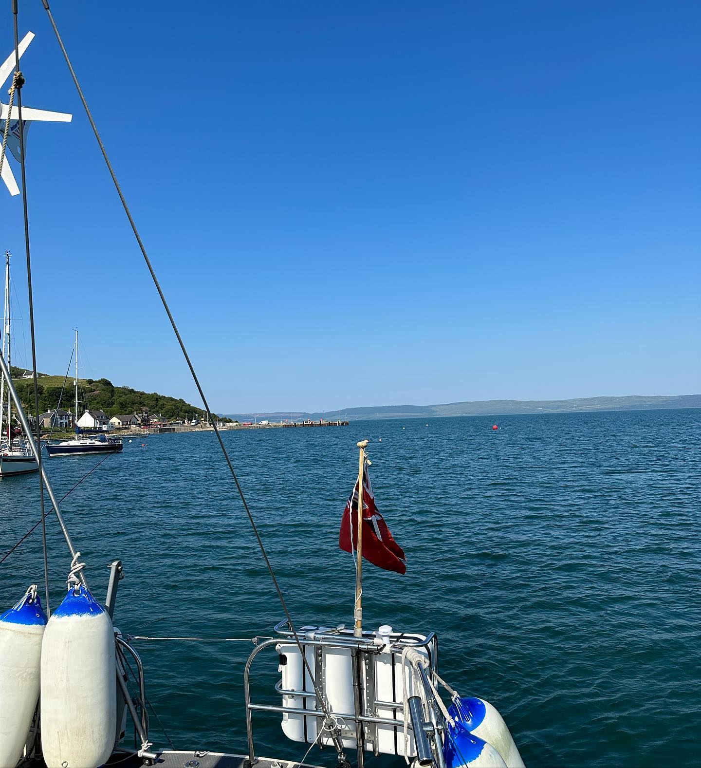Lochranza to Portavadie #sail #sailing #potavadie #scotland #lochfyne #segeln #sailboalife #westerly #oceanlord #digitalnomads