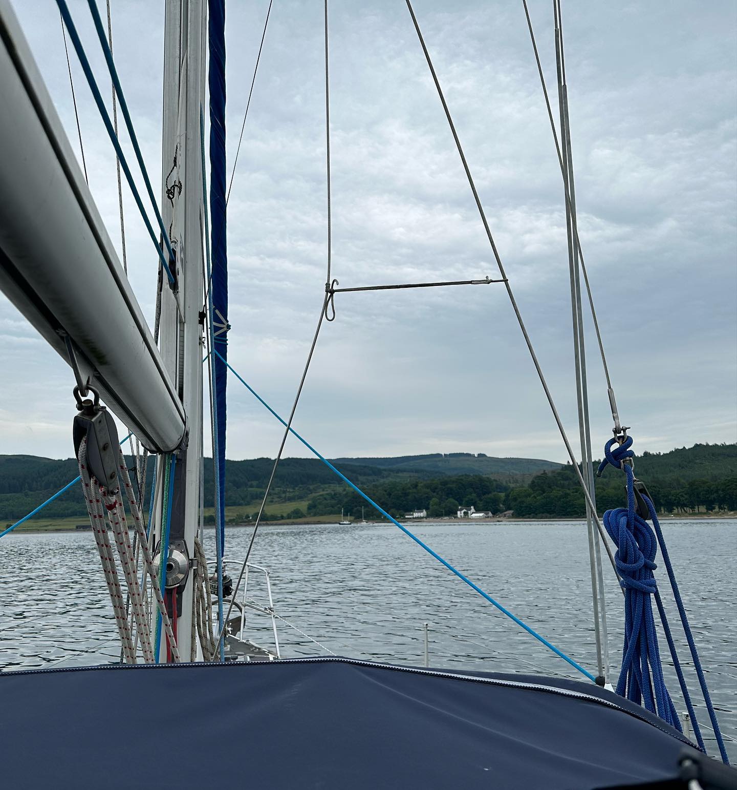 Tabert Marina to Otter Ferry, not much wind but beautiful scenery! 🖼️ #otterferry #upperlochfyne #sailing #sailingscotland #digitalnomad #boatlife