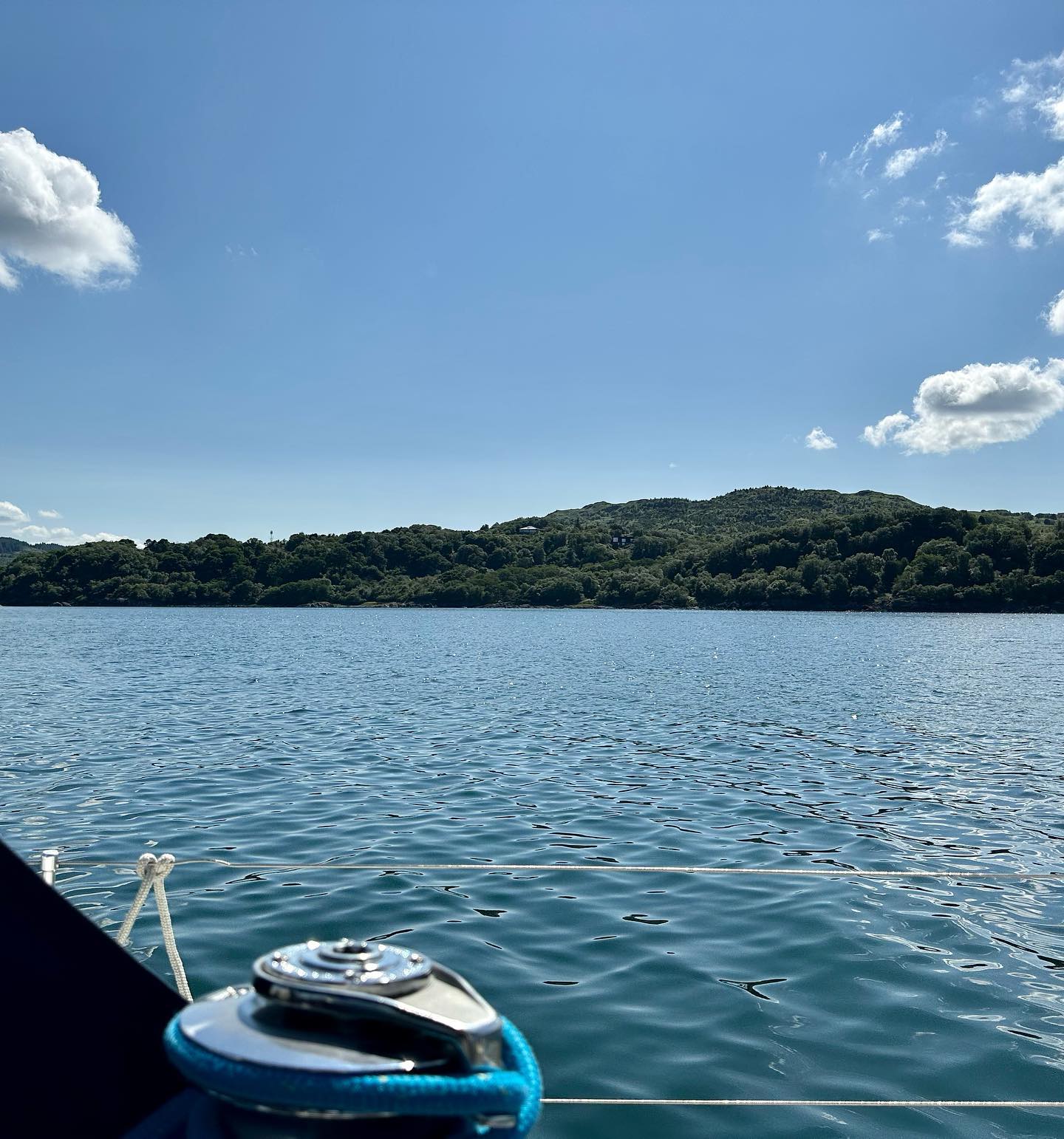 South Bay to Tarbert Marina and a visit to Tarbert Castle. #tarbert #sailing #segeln #lochfyne #tarbertcastle #sailinglive #argyll #scotland #sailingscotland