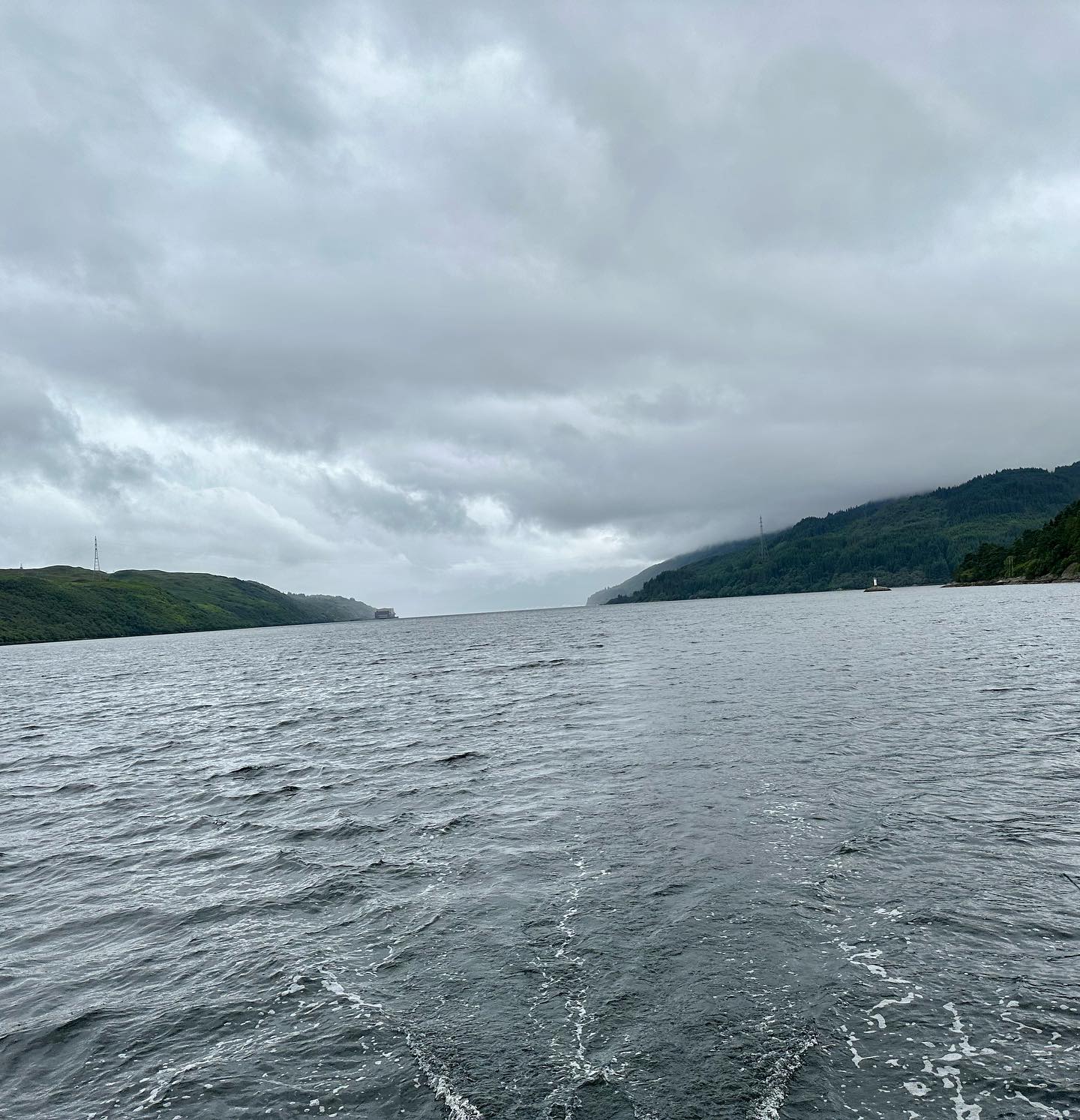 Carrick Castle to Arrochar, Loch Long.  A very nice place to be👌🏻 #sailing #segeln #sailingscotland #westerlyoceanlord #westerlyyachts #arrochar #lochlong