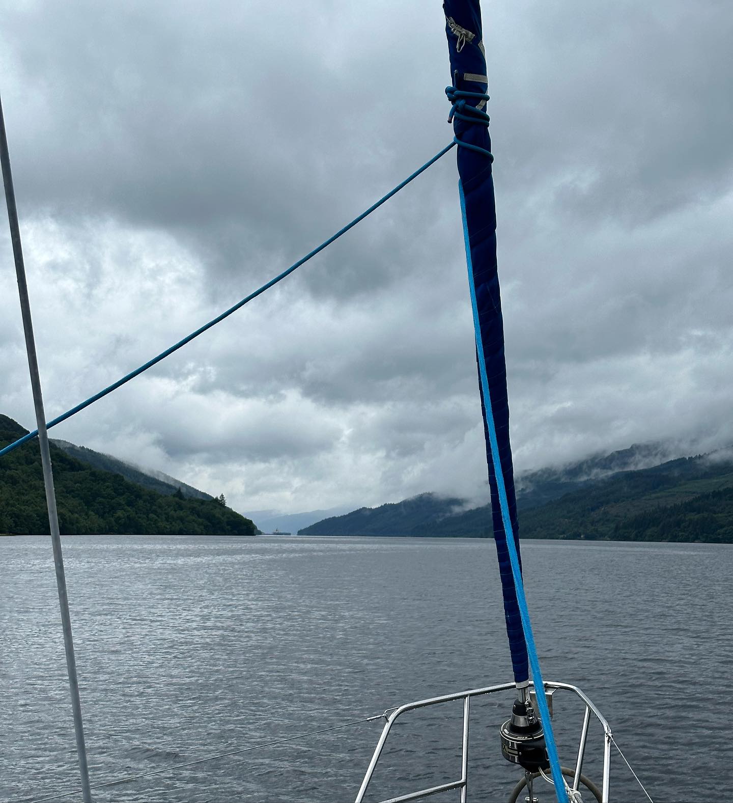 Arrochar to Greenock, James Watt Dock Marina. After a nice evening and BBQ in Arrochar we moved a bit south, it's rain and wind forecasted, so we fancy a bit window shopping in Glasgow over the weekend 😅🏴󠁧󠁢󠁳󠁣󠁴󠁿