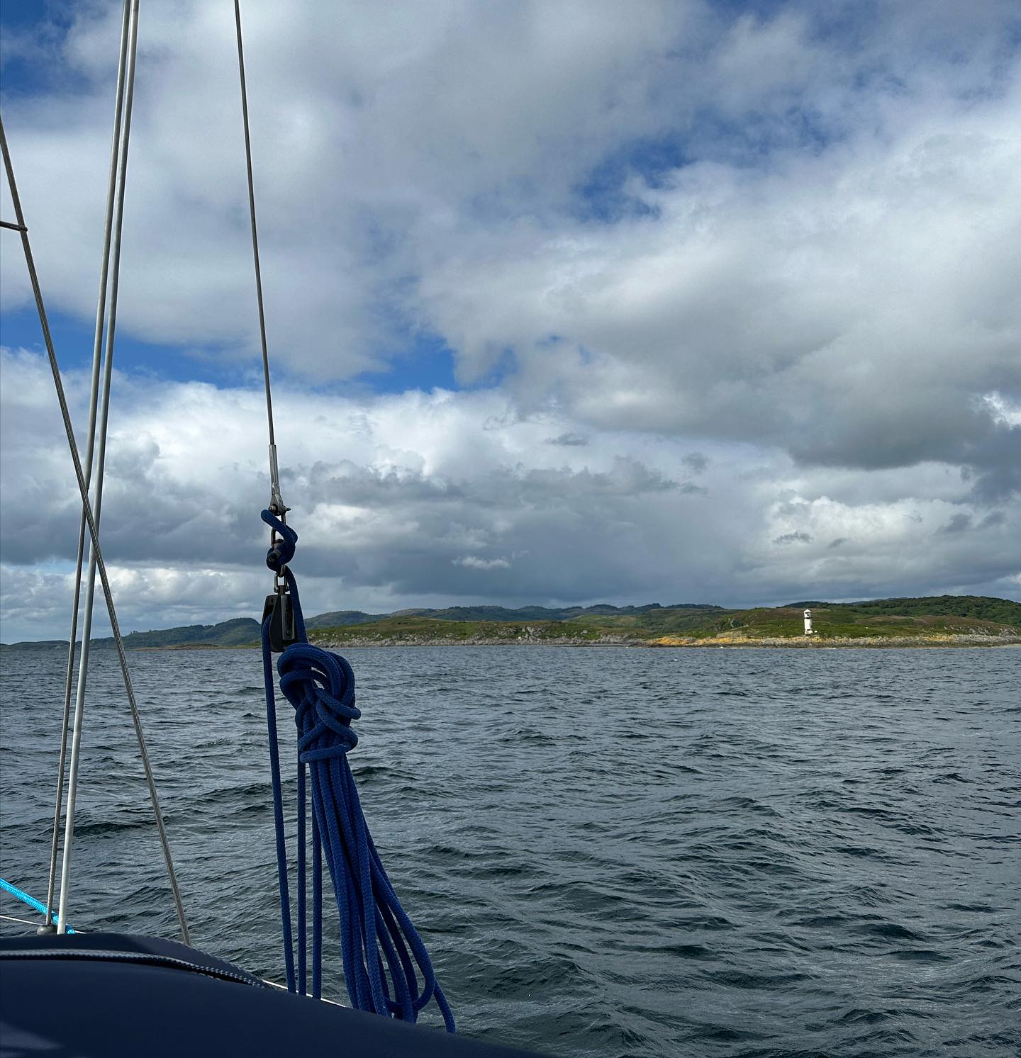 Millport to Portavadie for a short visit. We tried to sail as much as possible. #sailing #sailinstagram #segeln #scotland #sailingscotland #clyde #portavadie #bute