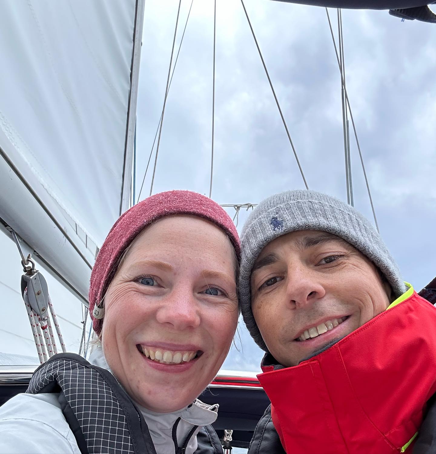 Brodick to Campbeltown. We have had every weather you can imagine in just 6 hours from no wind to strong winds, sun, cloudy and heavy rain. But we were awarded by hundreds of dolphins 🐬 chasing just 2 miles out of Campbeltown. That paid back a lot. #sailing #sail #segeln #segelnmachtglücklich #sailinginstagram #westerlyyachts #westerlyoceanlord