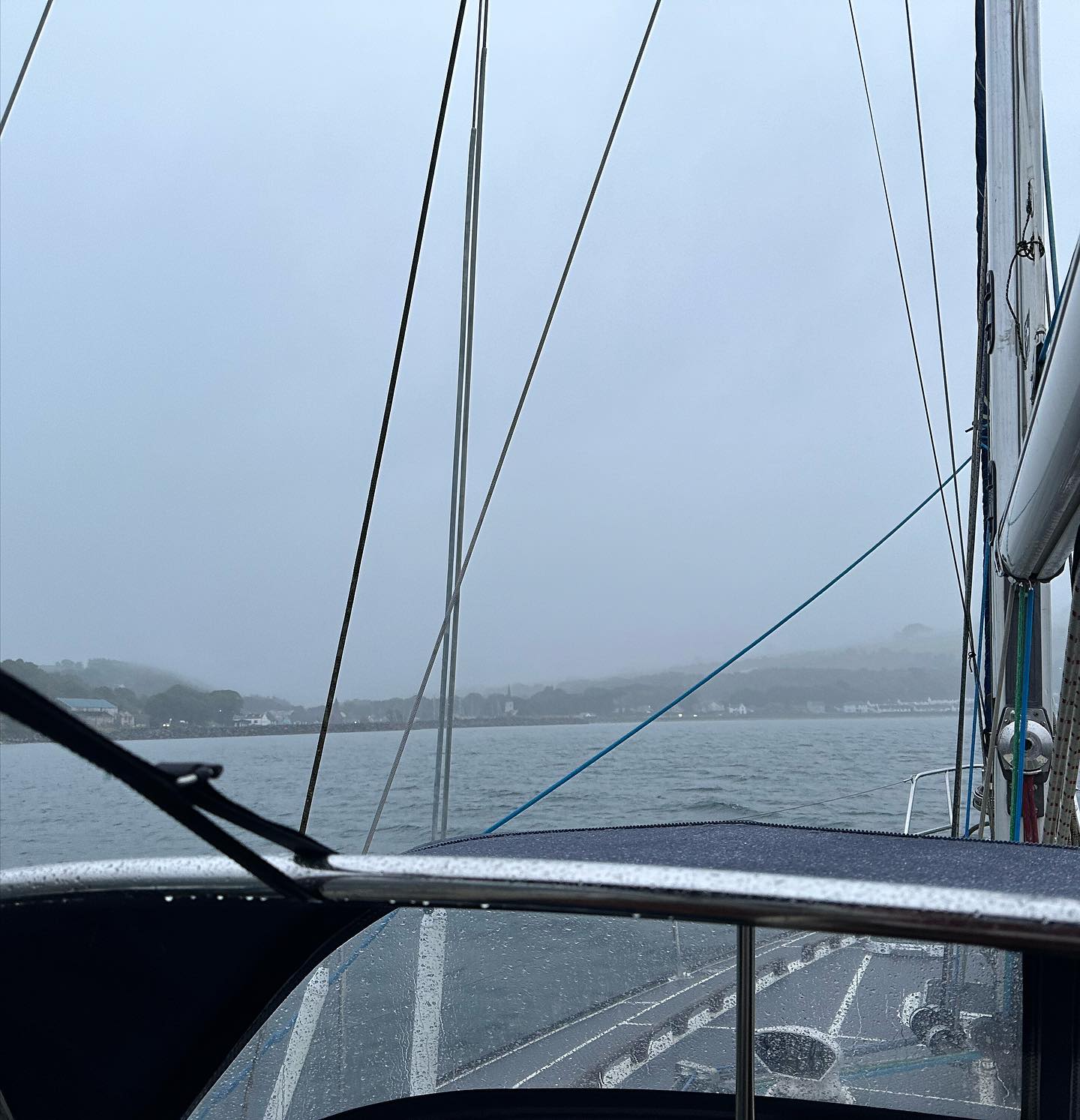 Crossing the North Channel from Campbeltown to Glenarm via Sanda Sound. The tide was in our favor, but the wind was against us, as predicted. Although the wind was a bit stronger than expected, it was still a pleasant crossing. Lagertha thoroughly enjoyed the 18 knots of wind, sailing at an impressive peak speed of 7.6 knots through the water. The Westerly Oceanlords are undoubtedly designed for challenging seas, and we take pride in traveling on Lagertha 🌊 #SailingAdventures #NorthChannelCrossing #WesterlyOceanlord #WesterlyYachts #segeln #sailing #glenarm #antrim #sanadisland #sailingscotland