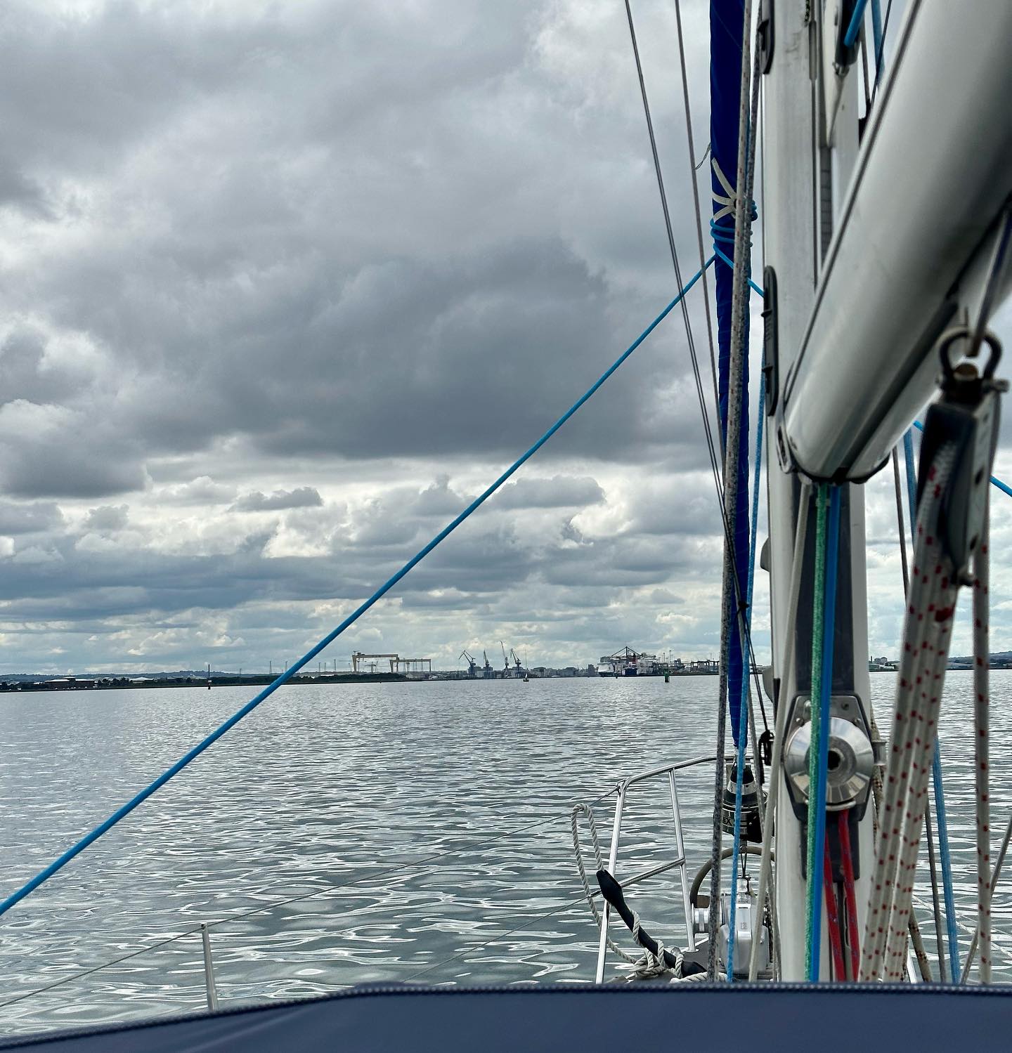 Glenarm to Belfast #sailingdreams #sailing #segeln #sailinglife #belfast #lovesailing #antrimcoast #belfastcity