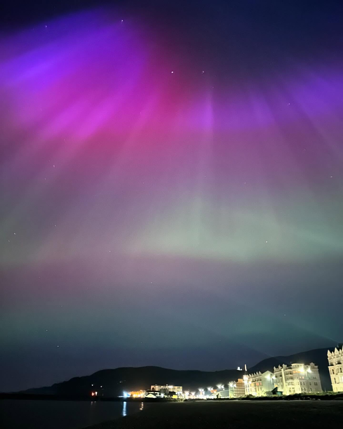 What a show tonight in front of our door! 😍 Aurora Borealis  . . . . #northernlights #aurora #auroraborealis #ramsey #isleofman #loveiom