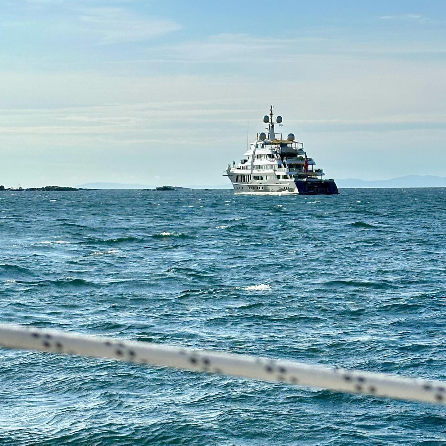 🌬️ Stormy Day at Anchor 🌊
While snuggled up in our bunks, the wind began to howl, reaching gusts over 30 knots. We stayed vigilant with our #vespercortex anchor watch system. To our starboard side, we had a massive 64m super yacht, and in front of us, a twin-masted French brigantine tall ship dragged its anchor, drifting close to our port side. Thankfully, the tall ship's crew kept the situation under control.
We filled the morning with anchor watch duties, and the afternoon was spent working in our bumpy boat office. Just another day of balancing work and adventure on the sea! 🌊💻
#sailinglife #remotework #digitalnomad #itconsulting #softwaredevelopment #adventureawaits #workfromanywhere #boatlife #sailingcouple #scotland #westscotland #sailinglagertha #westerlyyachts #westerlyoceanlord #segeln #sailingcat #sailingcats