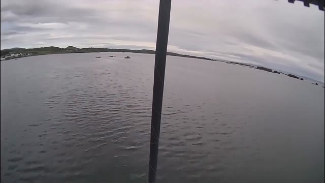 Approaching Ardbeg Distillery anchorage through the rocks / Mast camera 🎥  Turn music on! ⛵️🥃😜  . . . . . . #sailinglife #adventureawaits #distilleryhopping #islay #ardbeg #scotland #westscotland #sailinglagertha #westerlyyachts #westerlyoceanlord #segeln