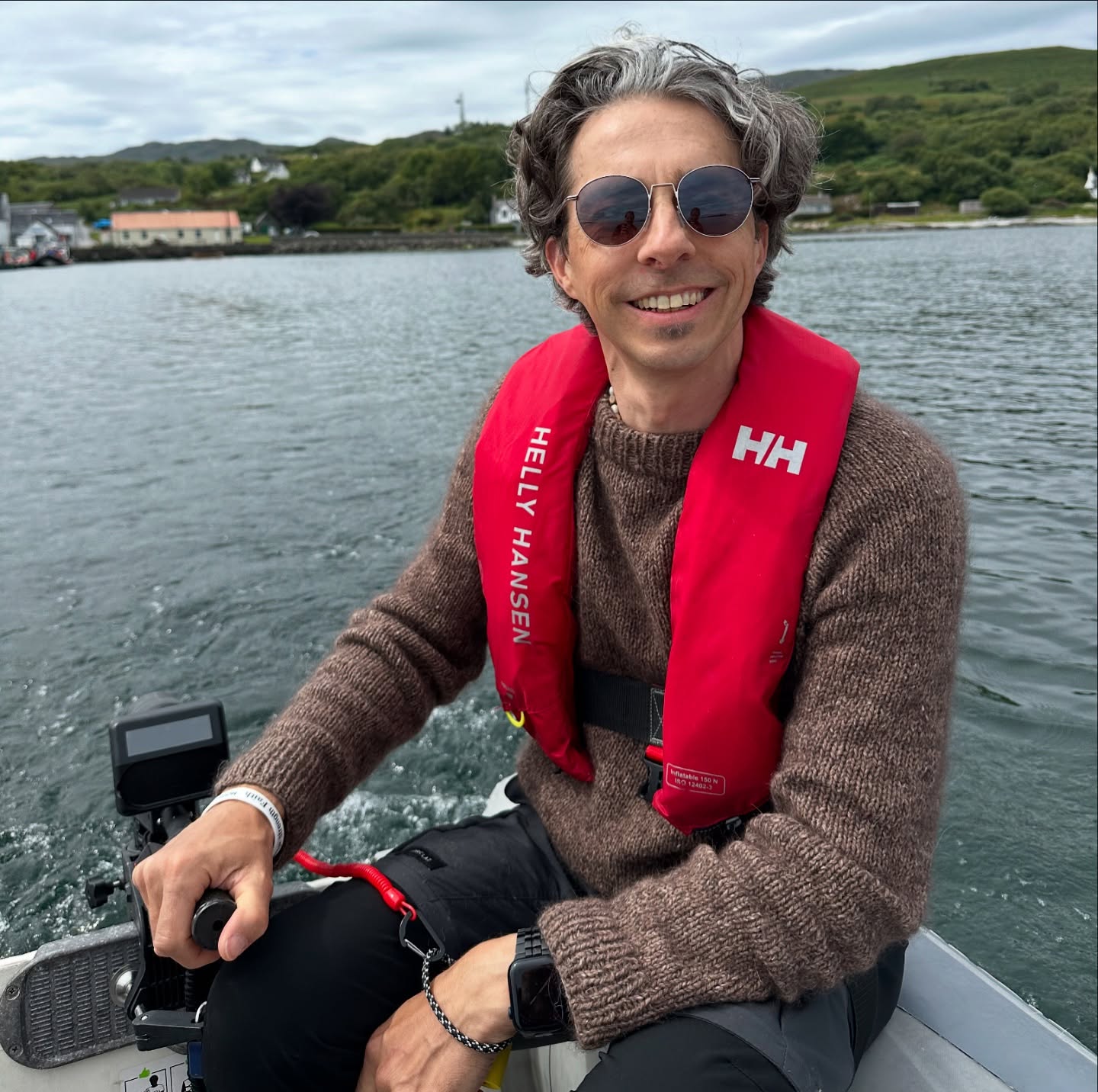 Sailing Adventures and Whisky Tasting ⛵
We enjoyed a fantastic whisky tasting in Craighouse, Jura. The next day, we moved on to Lussa Bay, anchoring in a tranquil spot with wild stags roaming the beach.
After a peaceful night, we had a fast and smooth sail to Ardfern Marina. There, we picked up spare parts for the dinghy and filled up our water tanks after 8 days off-grid. Loving the mix of adventure and relaxation on this journey! 🌊🌞
#sailinglife #whiskytasting #craighouse #lussabay #wildstags #ardfernmarina #offgridlife #boatlife #sailingcouple #scotland #westscotland #sailinglagertha #westerlyyachts #westerlyoceanlord #segeln