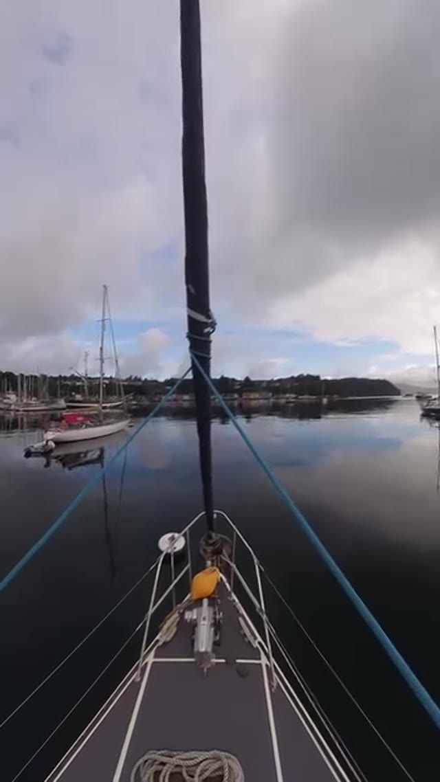 360° View at Tobermory Moorings ⛵ . . . . . . #sailinglife #tobermory #360view #moorings #beautifulscotland #boatlife #sailingcouple #scotland #westscotland #sailinglagertha #westerlyyachts #westerlyoceanlord #segeln