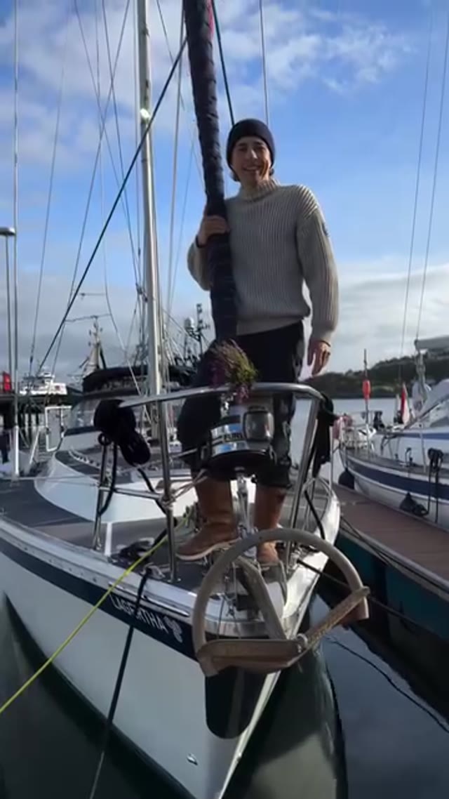 ⛵ Heading South to Droma Buidhe
Sailing south to Droma Buidhe near Tobermory with our buddy sailors on SY Kutani @farr.a.way Looking forward to another beautiful anchorage! 🌊
#sailinglife #dromabuidhe #boatsquad #sailingadventures #sailinglagertha #westscotland #sailingcouple #westerlyyachts #westerlyoceanlord #segeln