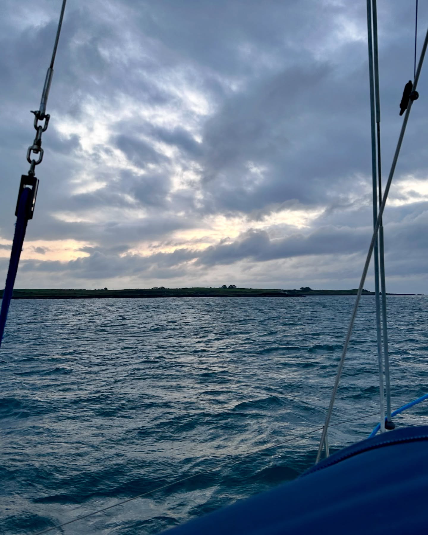 ⛵ Bangor to Peel, Isle of Man: Rolling to Rest
Early start today to catch the Donaghadee Sound tide just right. We had some nice downwind sailing, but the Irish Sea was seriously rolling! Had to keep the pace up to make the flap gate at Peel Marina, where Lagertha will get a well-deserved rest-and so will we! Both down with a cold, so we'll be taking some time off. Our next adventure awaits next season. Can't wait to set sail again!
#sailinglife #bangortopeel #irishsea #rollingwaves #sailinglagertha #westerlyyachts #westerlyoceanlord #iom #peelmarina #segeln #restandrecover #nextadventures