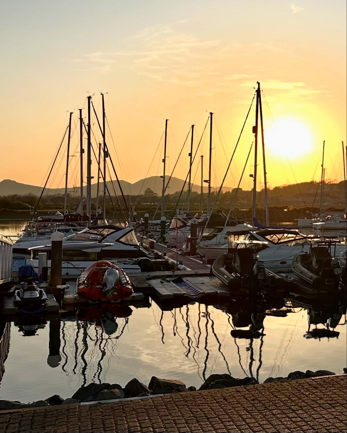 Porth Dinllean to St Tudwal's Island (Lunch stop) and finally to Pwllheli! Left the lovely anchorage at Porth Dinllaen and set course for Pwllheli, where Lagertha's getting new rigging. Although the sun was out, we saw nearly nothing, thick fog all the way. 😶‍🌫️🌞
Bardsey Sound was a proper test! Known for ripping tides, overfalls, and wild currents. Made even more exciting by near-zero visibility but luckily nearly no wind and a rather calm sea. The radar got a workout, and the boat turned sharply more than once as the very strong tidal streams took hold. Definitely kept us on our toes! 💨🌊 Our planning was right, we wouldn't like to be there in unfavourable conditions. 
Had to keep a sharp lookout for lobster pots, too. Hard to spot when you're sailing in a cloud. 🦞
Just before we arrived at St Tudwal's Island for our lunch stop, the fog cleared and the sun came out in full. Beautiful sunny day to anchor and breathe before timing the tide into Pwllheli Marina. Great sailing day and adventurers. 
#SailingLife #BardseySound #FoggyPassage #RadarTest #pwllhelibound #sailinglagertha #westerlyoceanlord #sailingyacht #uksailing #adventurelife #sailing #sailingboat #instasailing #sailinginstagram #boatlife #boatlifestyle #boat #sailors #liveaboardlife #sailinstagram #sailincouple  #explorers #travelcouple #cruising #wanderlust #vitaminsea #travel #floatinghome #oceanlife