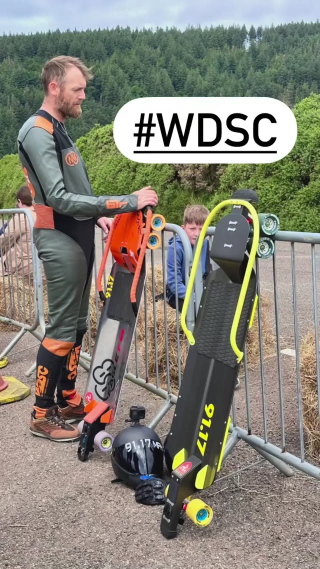 No sailing today, but we swapped the sails for… well, skateboards! 🛹 We spent the afternoon watching the absolutely bonkers WDSC World Downhill Skateboard Championship here on the Isle of Man. Honestly, the speed these guys (and girls!) were reaching was insane. Seriously impressive skills (and bravery!). I know already who’s gearing up for next year’s tournament … 😉 It’s a good job we’re used to a bit of speed on Lagertha, but this was a whole different level! What a day! 😊 #lagertha #sailinglagertha #westerlyoceanlord #sailingyacht #uksailing #iom #adventurelife #isleofman #sailing #sailingboat #instasailing #sailinginstagram #boatlifestyle #boat #sailors #sailingcouple #explorers #digitalnomade #cruising #wanderlust #vitaminsea #travel #wdsc #downhillskateboarding #skateboarding #extreme sports #speed