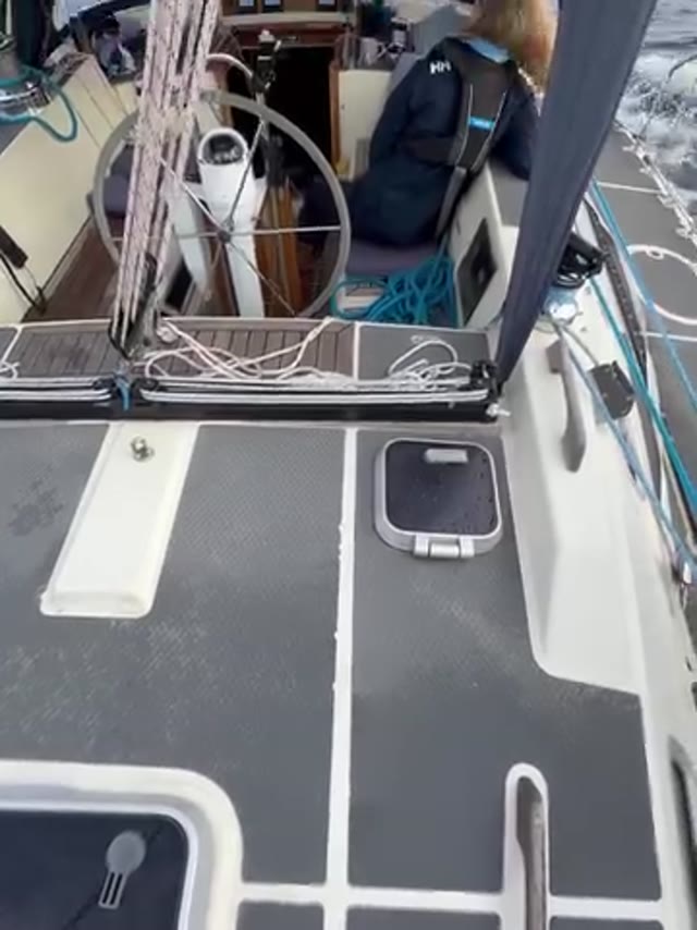 We just finished a 36-hour cruise from Arklow to St Martin Isle of Scilly. Fog hugged us at the start but cleared up soon, and we kept the sea calm for our first overnight sail aboard Lagertha. With little wind we motor-sailed most of the way to hit our 5 kt target - still a great adventure. Happy to be on such a beautiful spot now 😊 #lagertha #sailinglagertha #westerlyoceanlord #sailingyacht #uksailing #iom #adventurelife #isleofman #sailing #sailingboat #instasailing #sailinginstagram #boatlifestyle #boat #sailors #sailingcouple #explorers #digitalnomade #cruising #wanderlust #vitaminsea #travel #arklow #stmartin #isleofscilly #fog #overnight #motorsail #sail #scilly