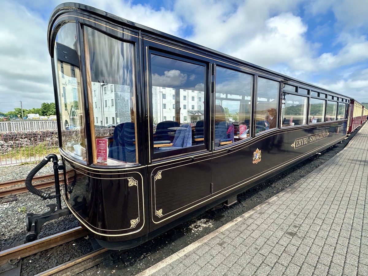 Eryri Snowdonia observation carriage at Porthmadog