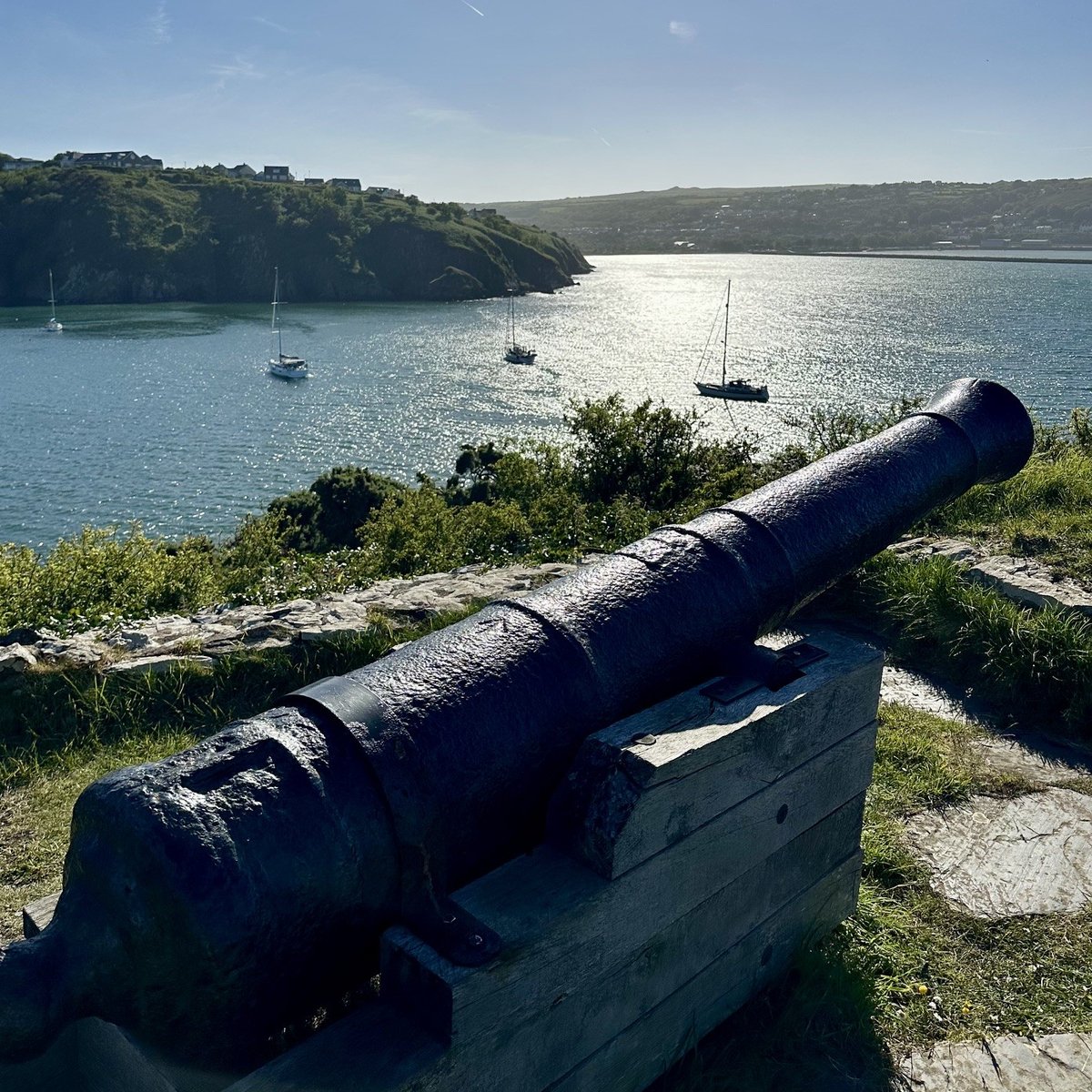 Canon on the rampart at Fishguard Fort overlooking the bay