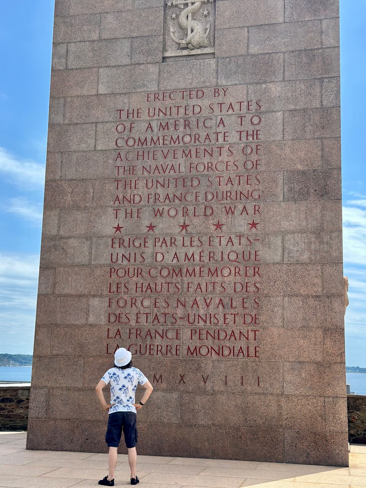 Naval war memorial near the ramparts